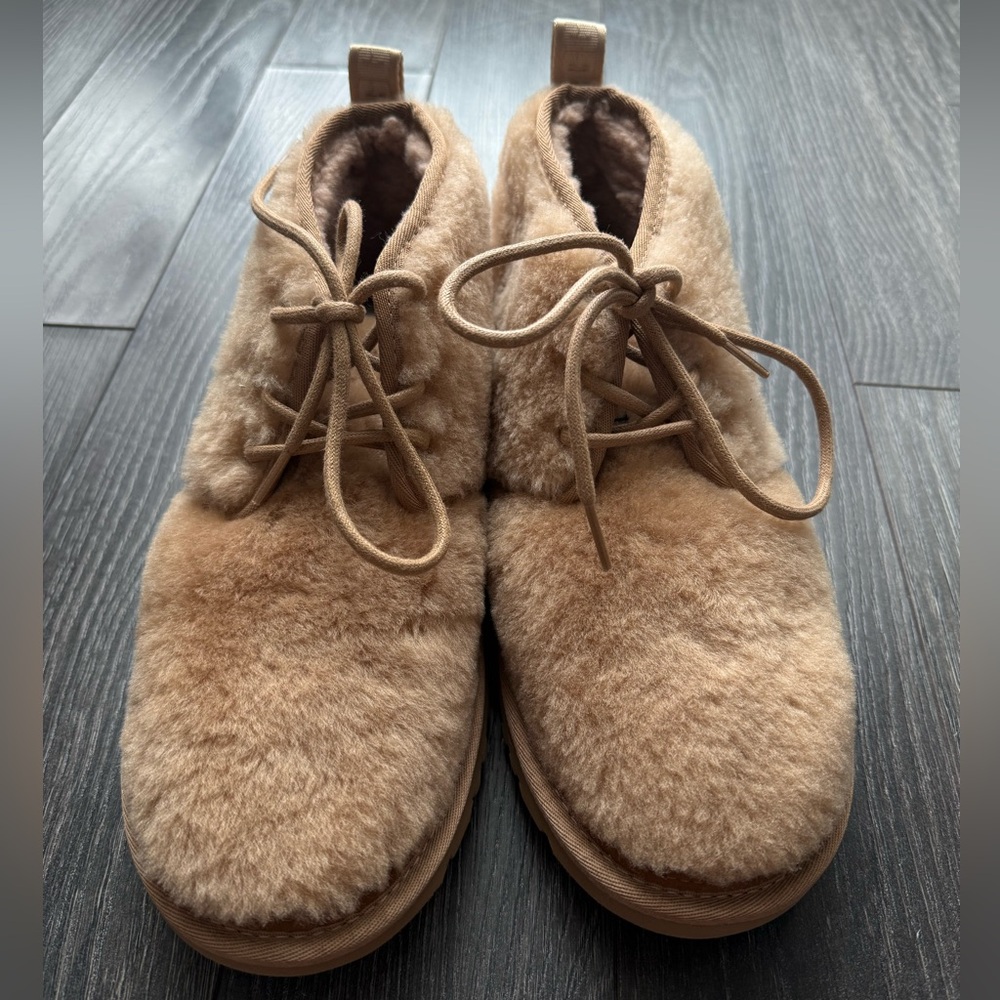 UNWORN UGG Neumel Cozy chestnut boot